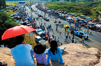 The 62nd Annual Navajo Nation Parade gets underway on Sept. 6, 2008, in Window Rock. The parade featured about 150 entries and thousands of spectators. &mdash;&nbsp;&copy; 2009 Gallup Independent / Brian Leddy 